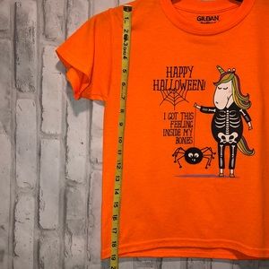 Orange Gildan size 8 girls Halloween  T-shirt.